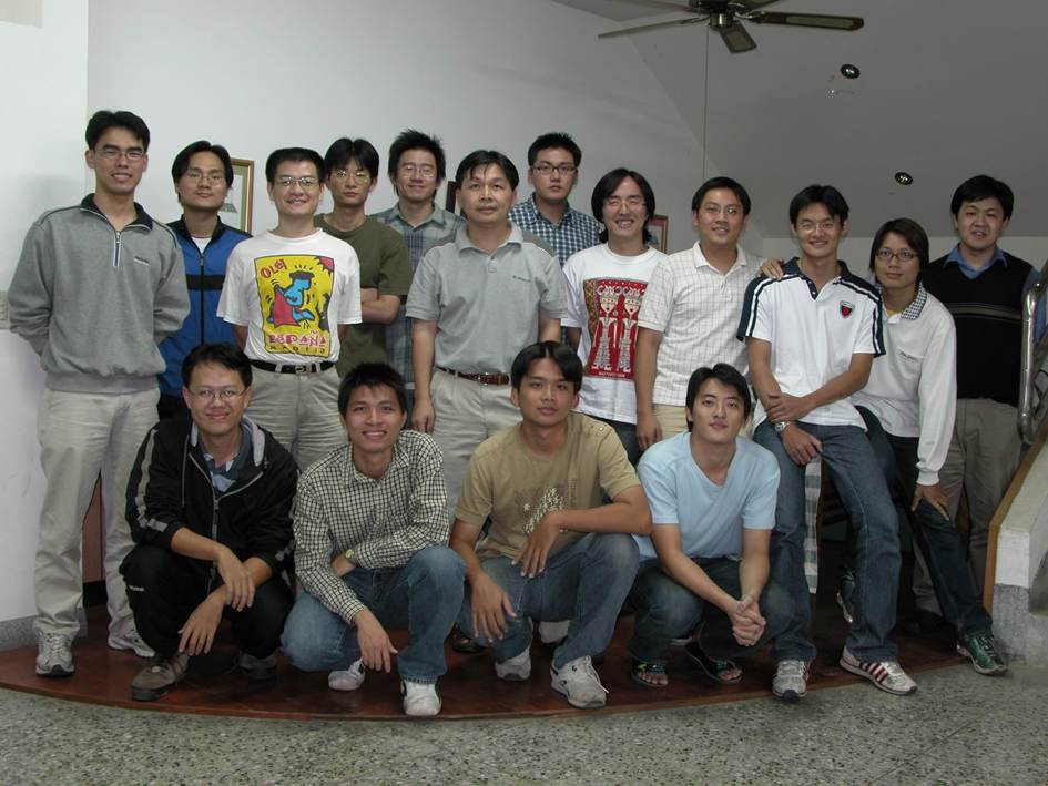 2004Group